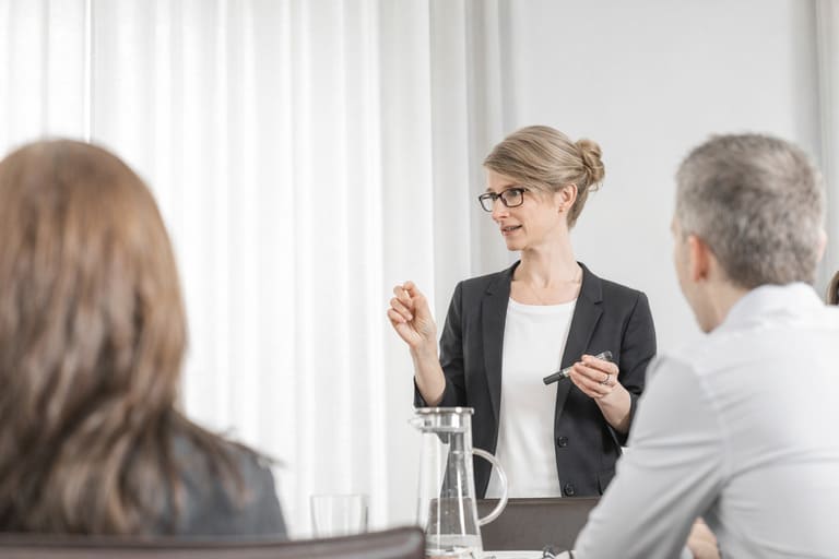 Dr. Nadine Farkas, MD